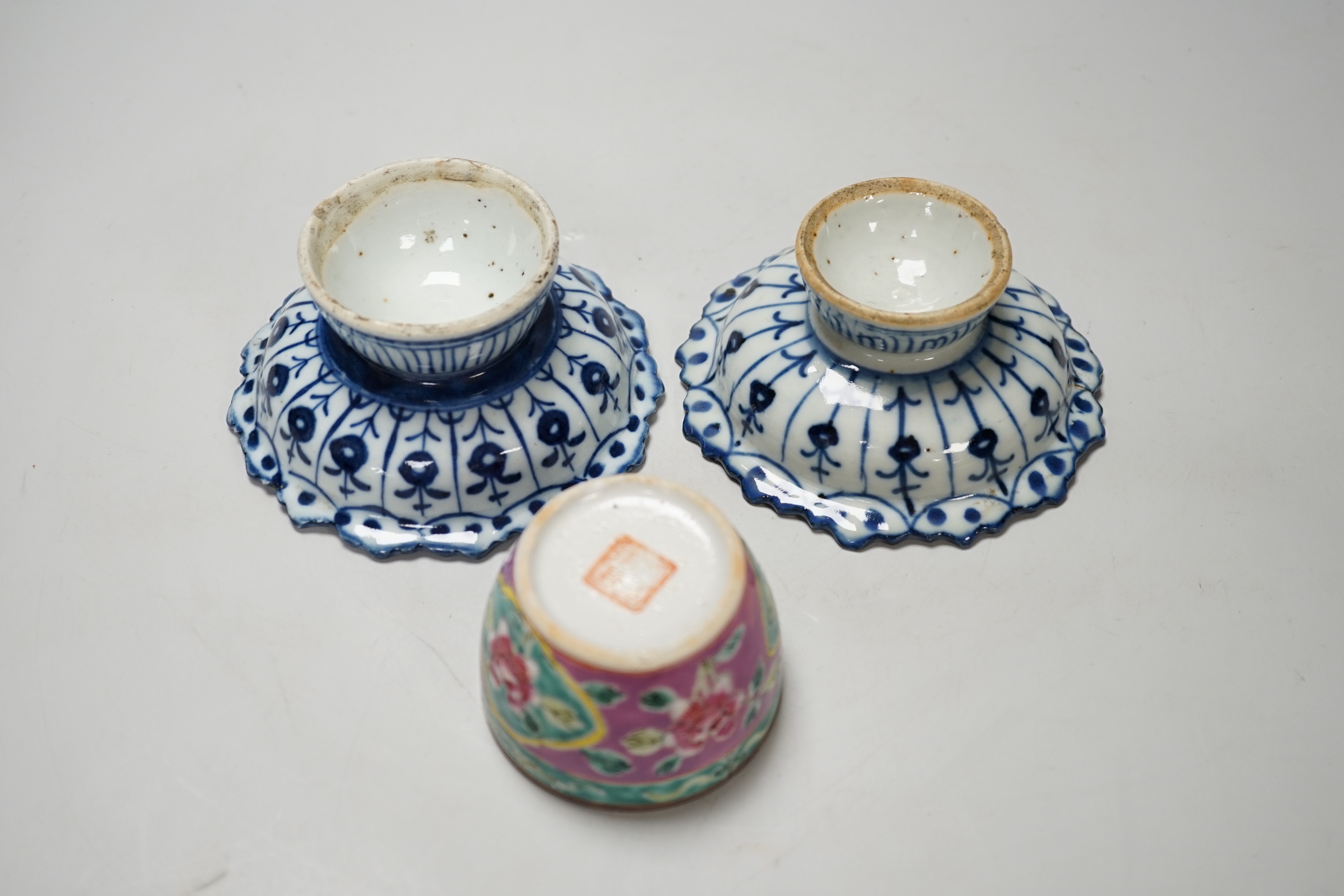 Assorted Chinese Nonya ceramics for Malaysian market, pedestal dishes 12cm diameter